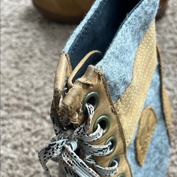 Sorel Lexie Brown and Gray Lace-Up Boots - Picture 5 of 10